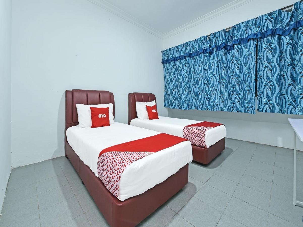 Oyo 90544 M&H Hotel Pengerang Bagian luar foto
