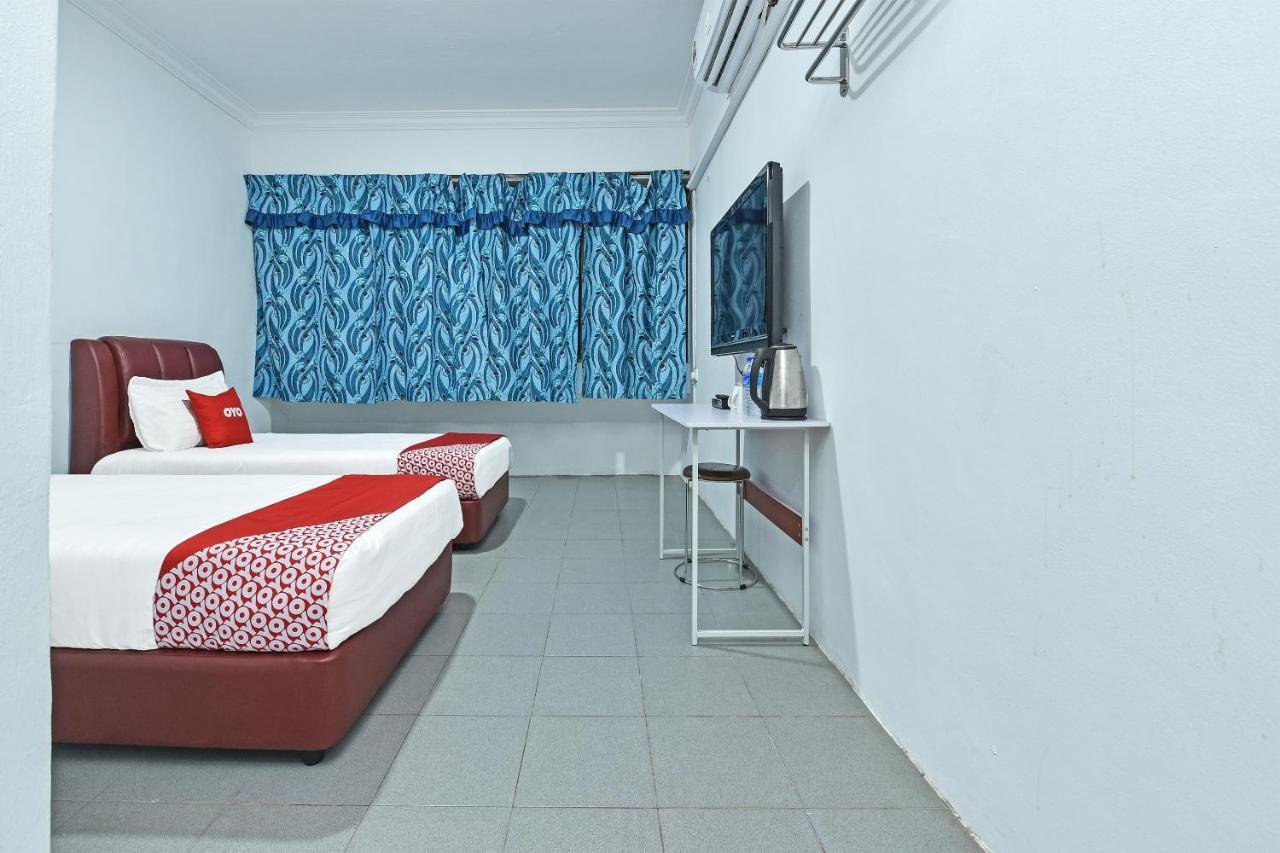 Oyo 90544 M&H Hotel Pengerang Bagian luar foto