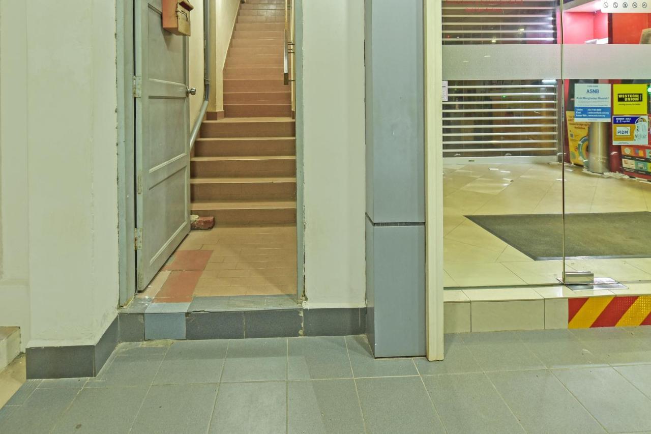 Oyo 90544 M&H Hotel Pengerang Bagian luar foto