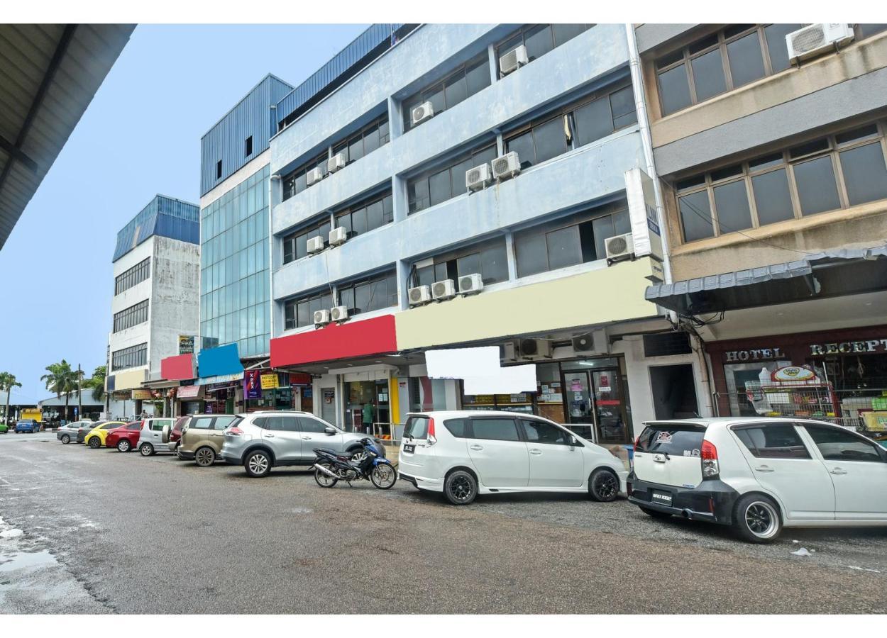 Oyo 90544 M&H Hotel Pengerang Bagian luar foto